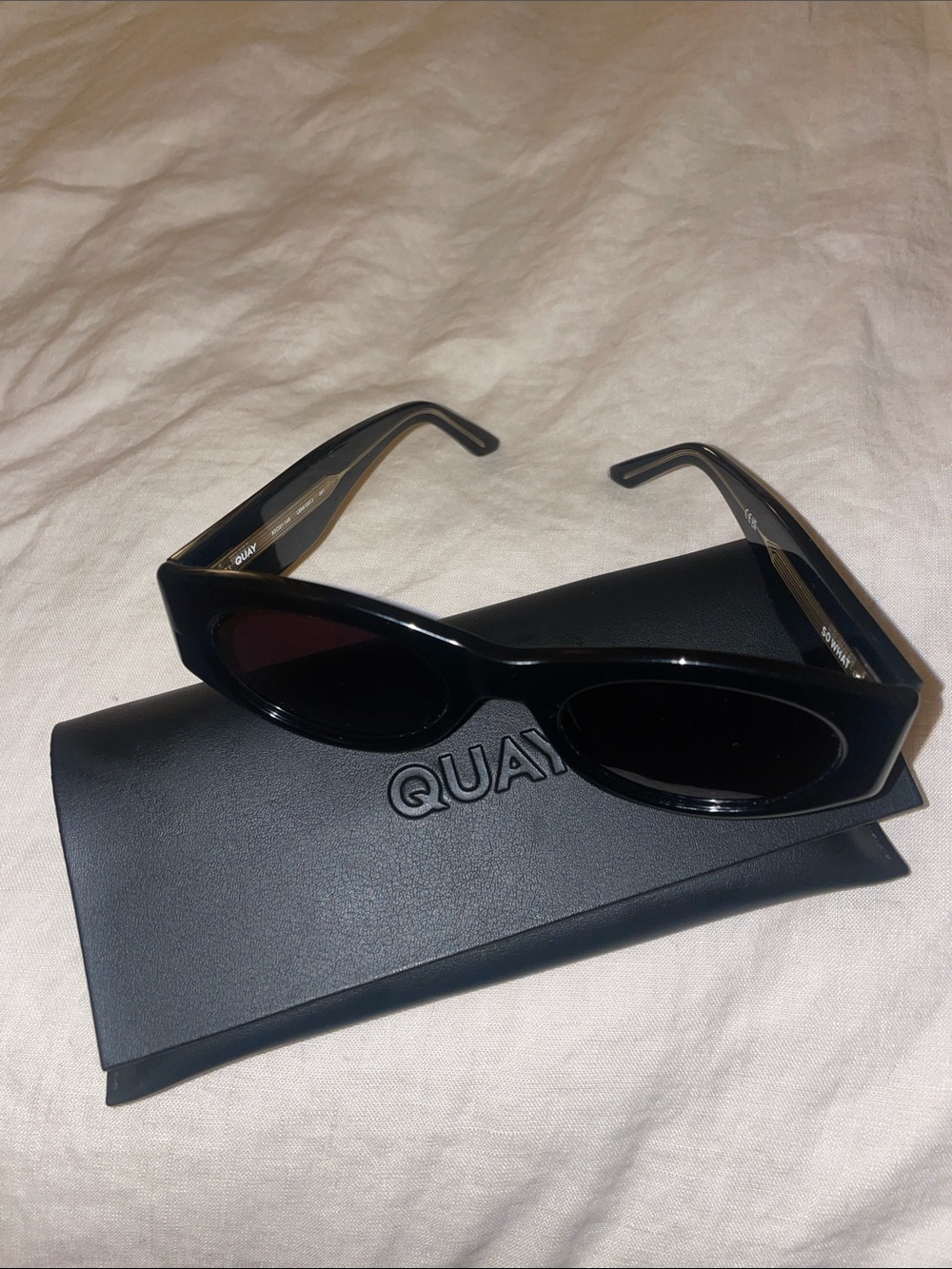 quay australia so what black retro 90's oval modern sunglasses eyewear NEW